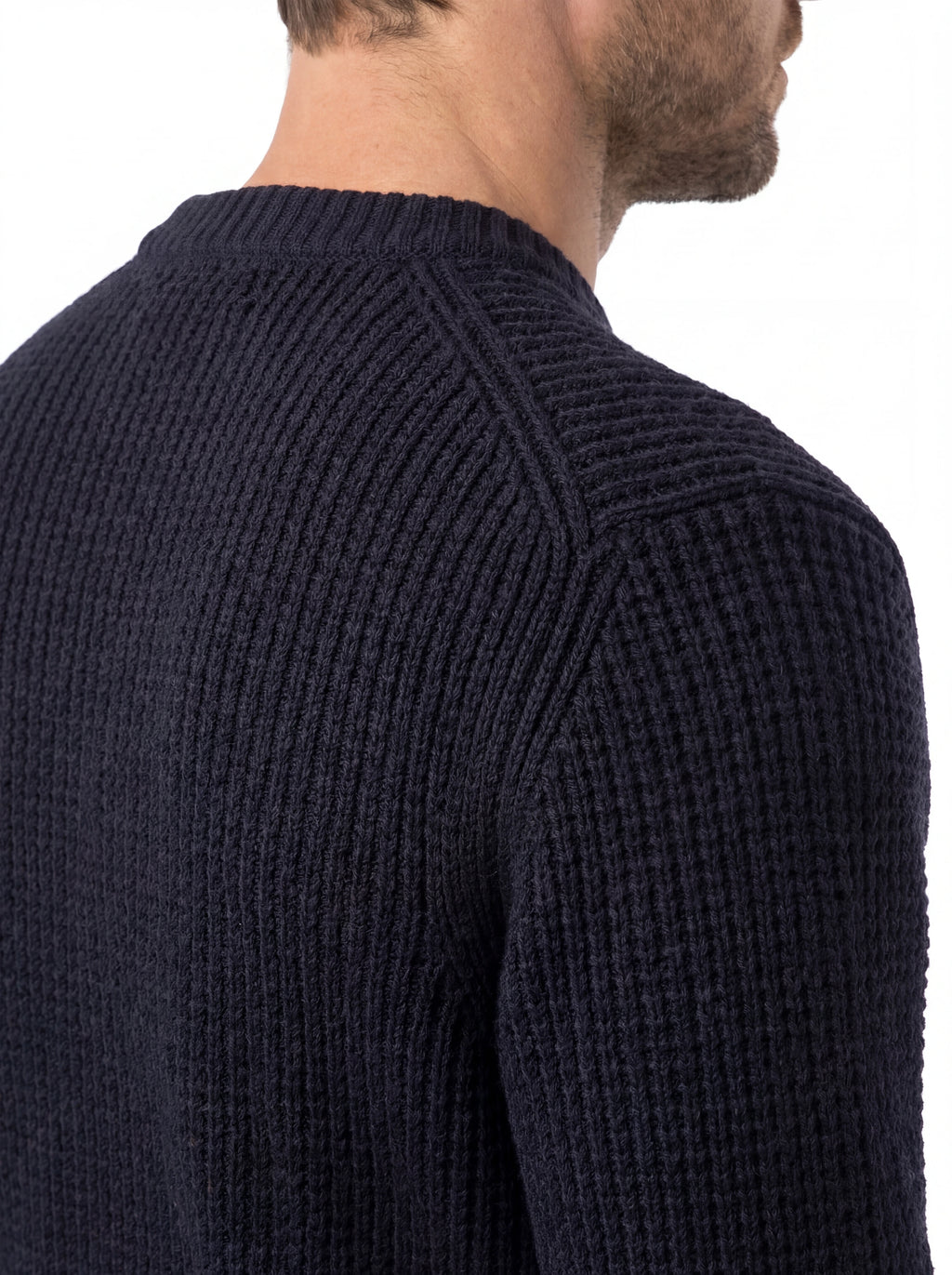 Maglione vista da dietro, maglione blu a costine C.P. Company da uomo in lana