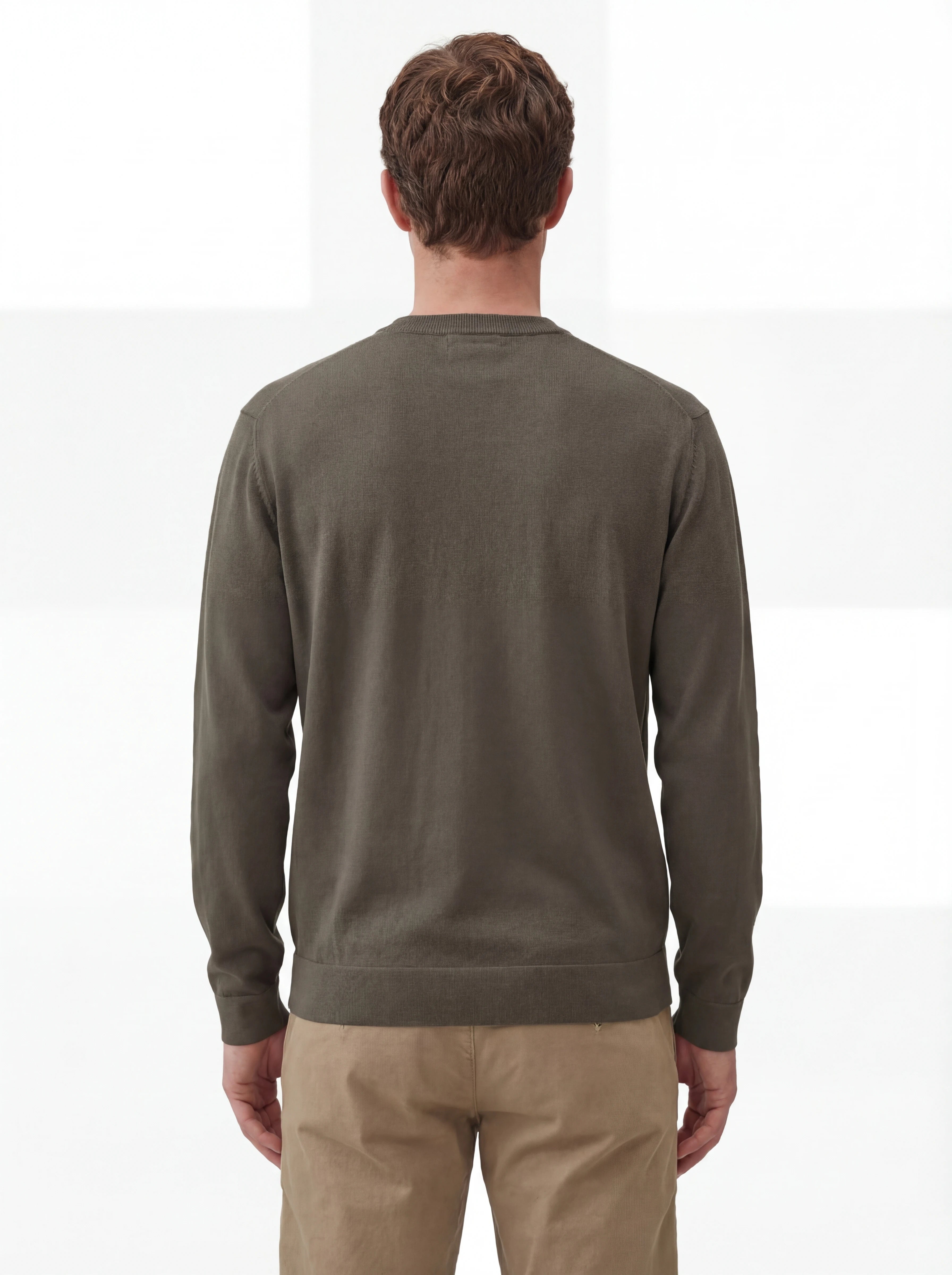 Maglia girocollo vista da dietro, maglia girocollo grigio scuro C.P. Company da uomo