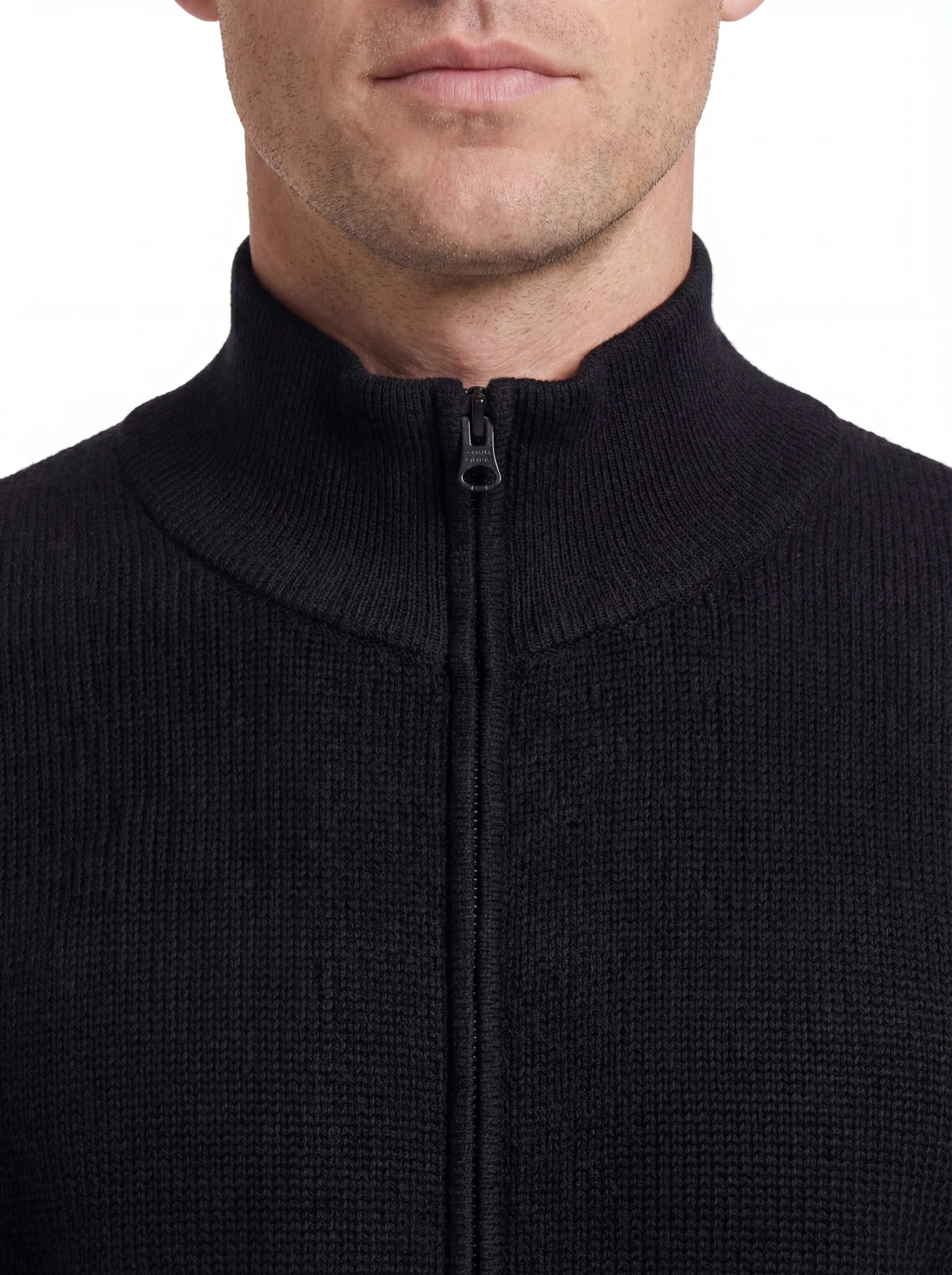 Cardigan vista da dietro, cardigan nero zip C.P. Company da uomo in lana merino