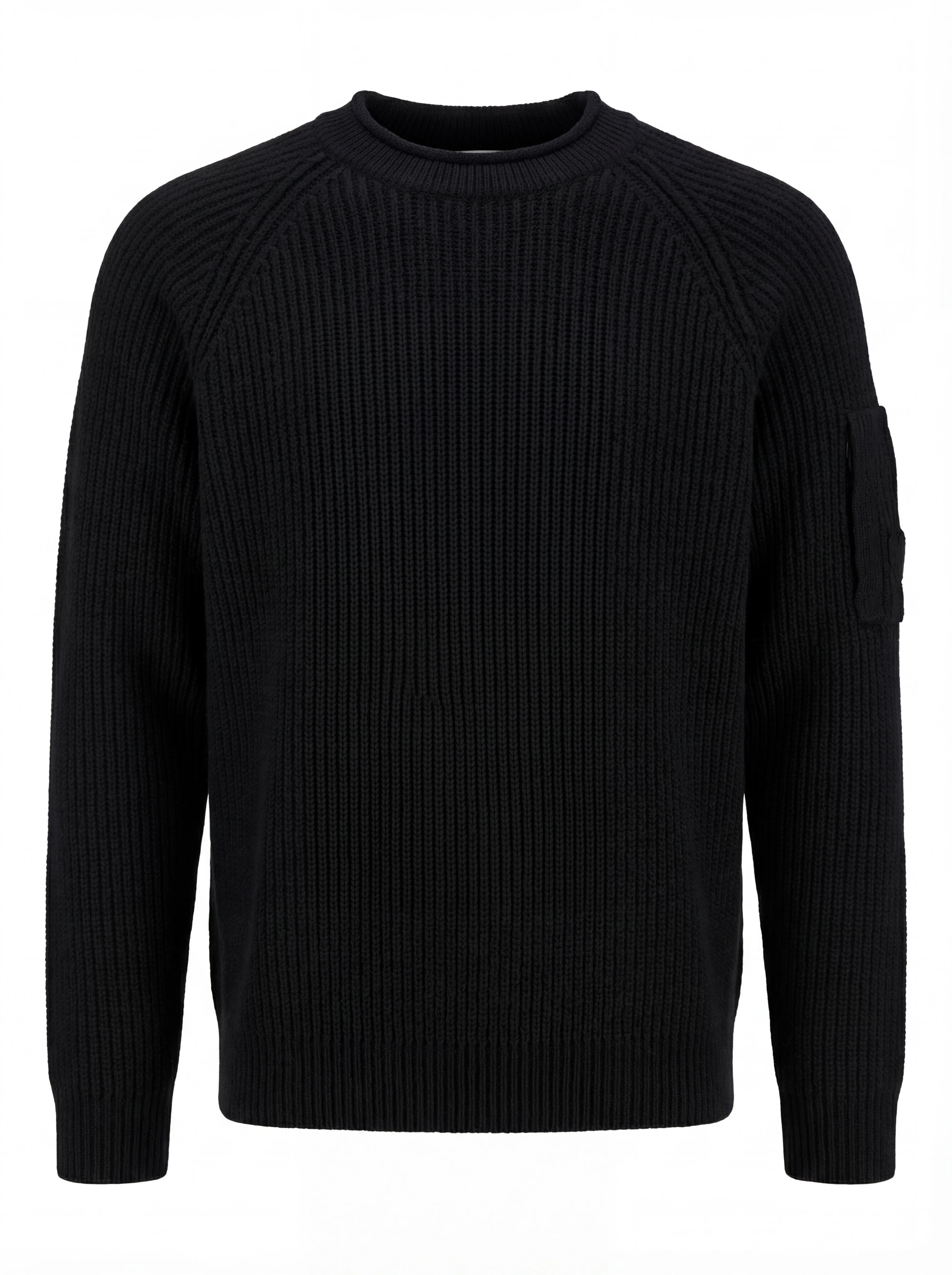 Dettaglio maglia girocollo blu spalla raglan manica a rilievo C.P. Company da uomo