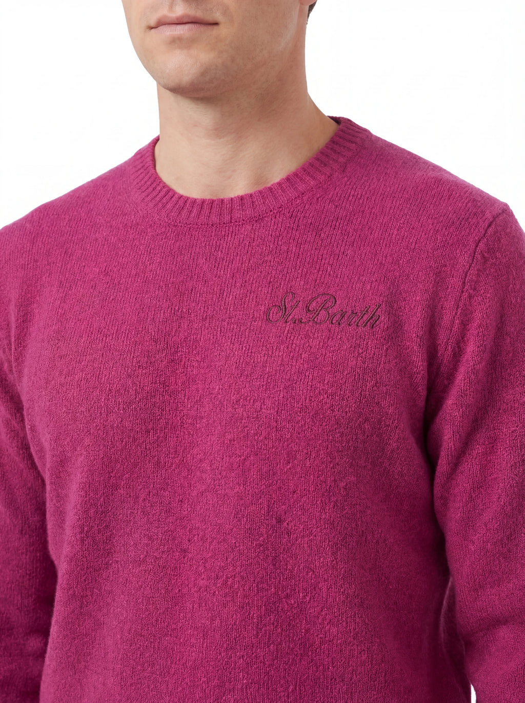 Maglione frontale su sfondo neutro girocollo peonia Saint Barth Regentstrech in alpaca stretch