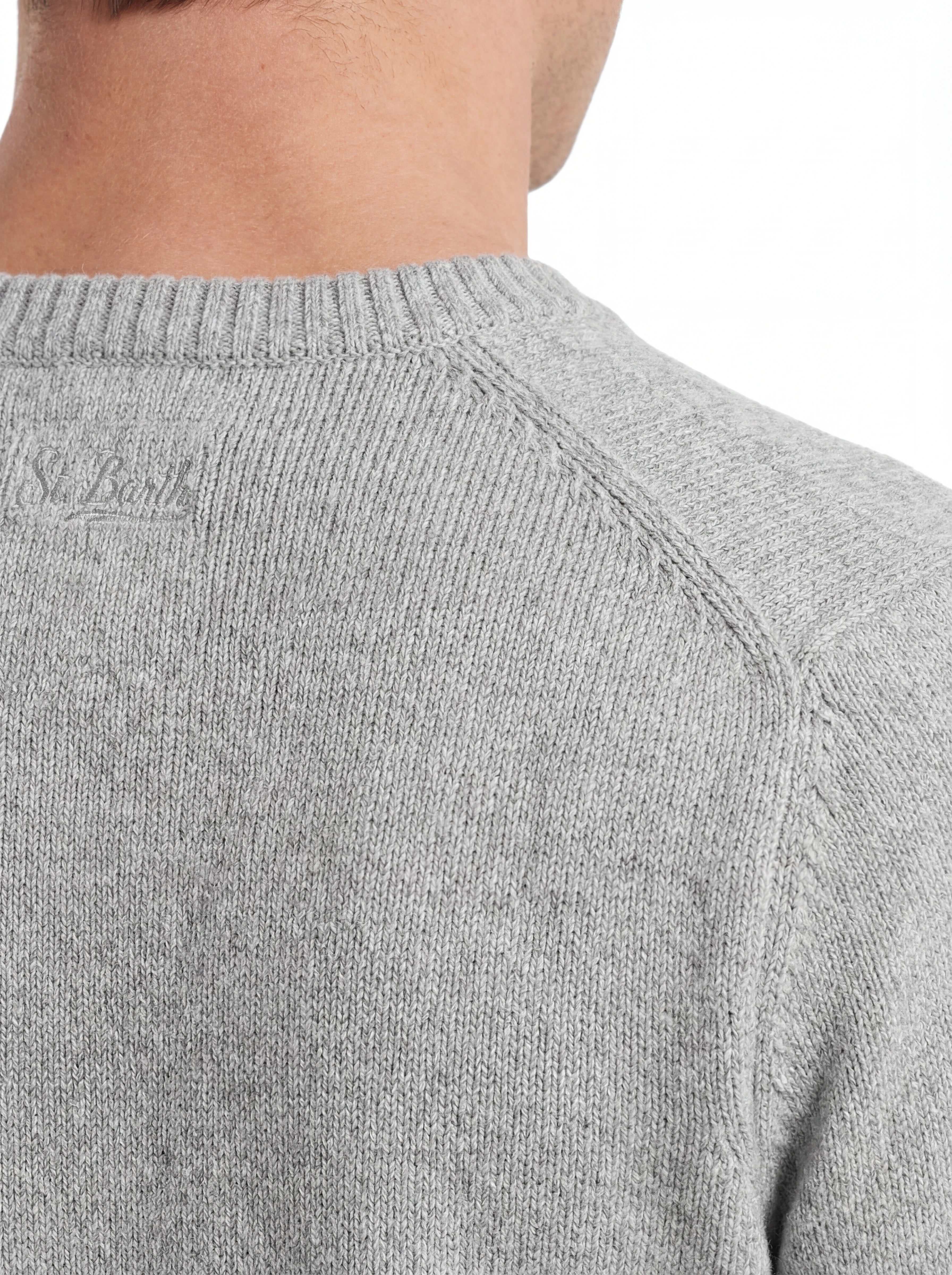 Dettaglio ravvicinato girocollo scritta tequilaplease grigio Saint Barth Heronlight in poliammide