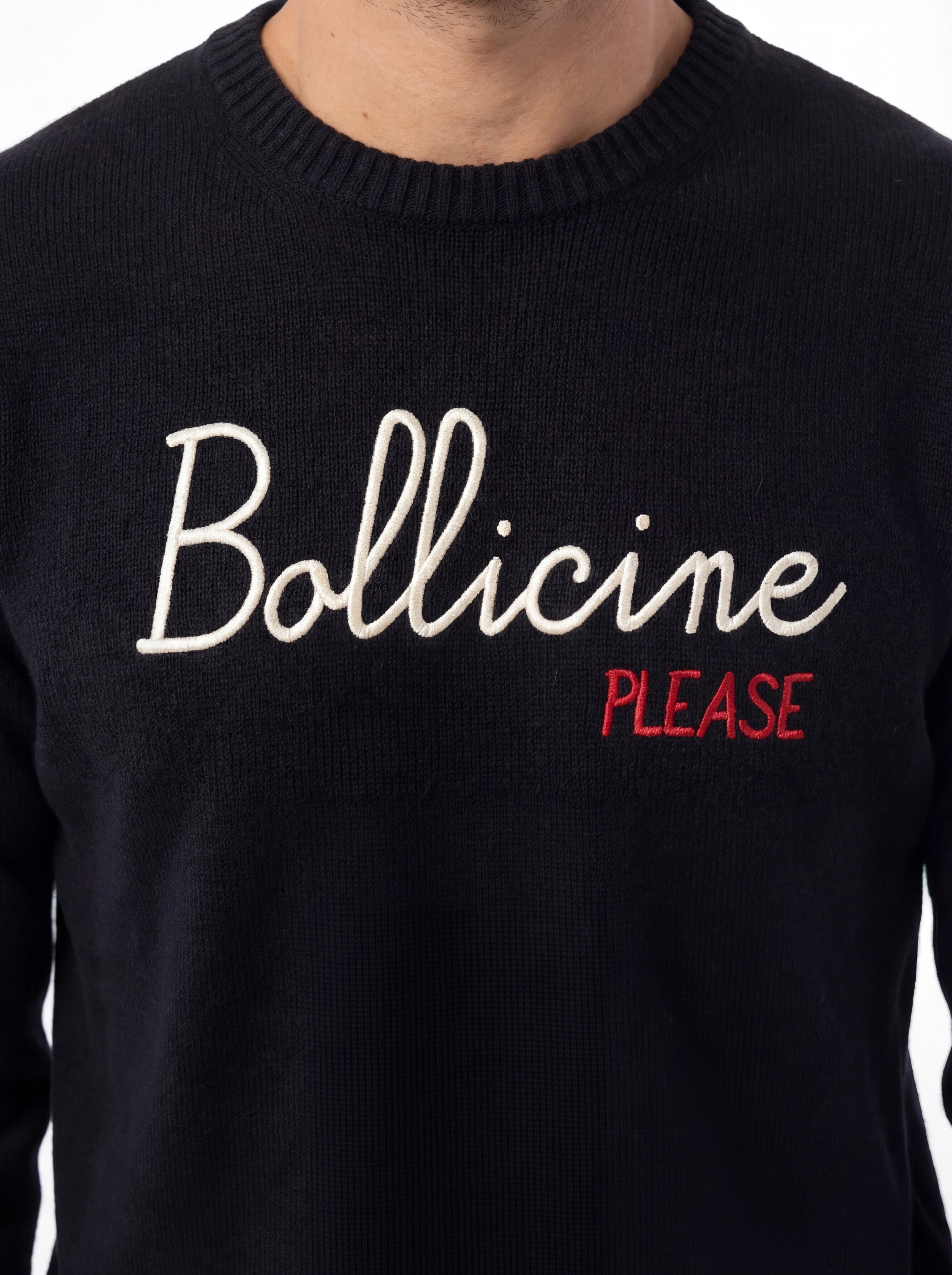 Modello visto da dietro maglione girocollo scritta bollicineplease nero Saint Barth Heron in lana