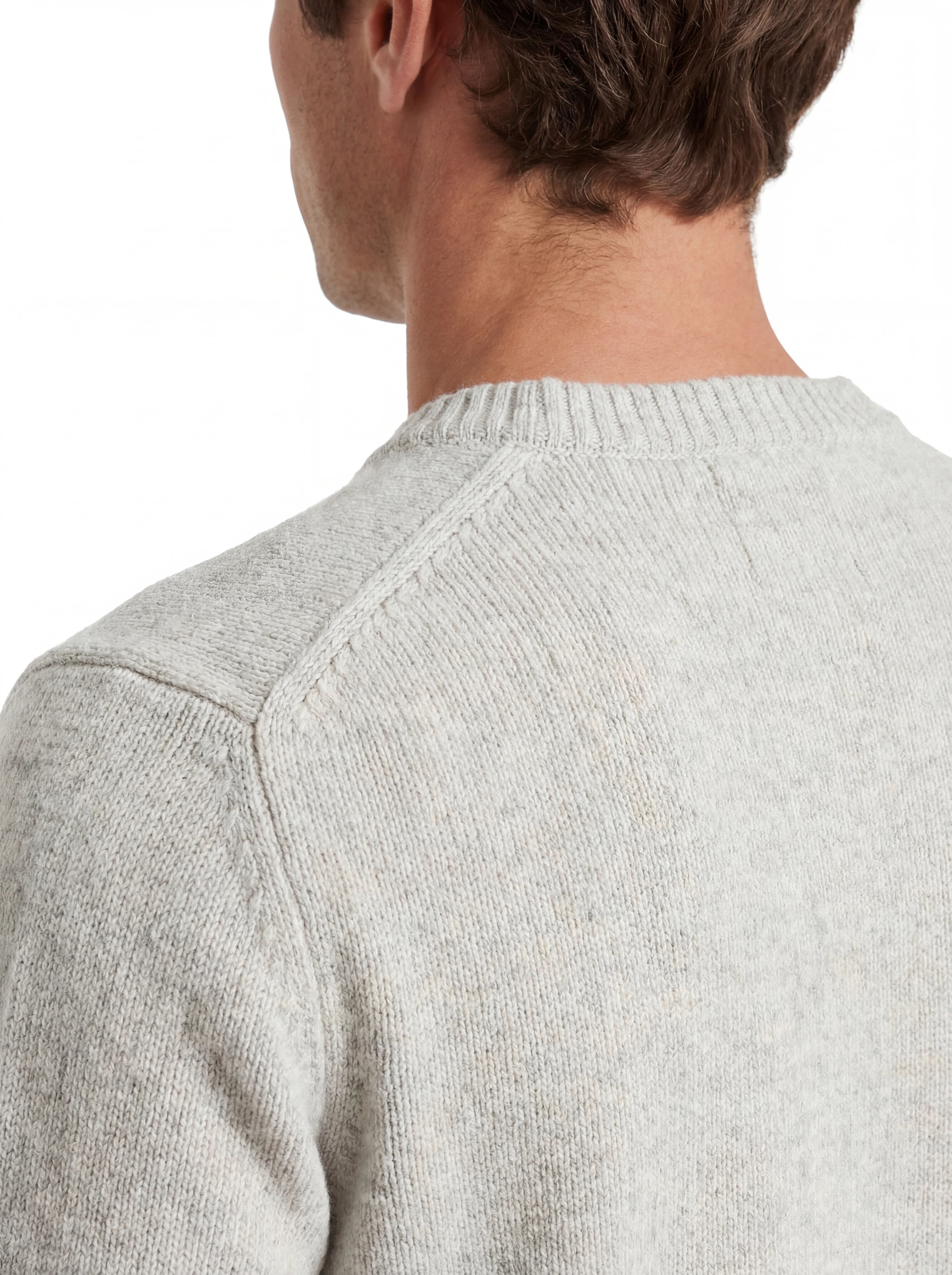 Modello visto da dietro maglione girocollo scritta crancsmont bianco Saint Barth Heronc in lana