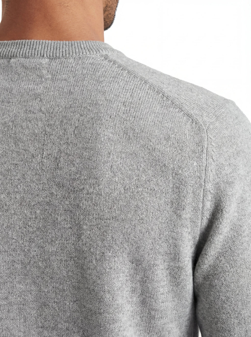 Dettaglio ravvicinato girocollo scritta vitaclasse grigio chiar Saint Barth Heron in lana