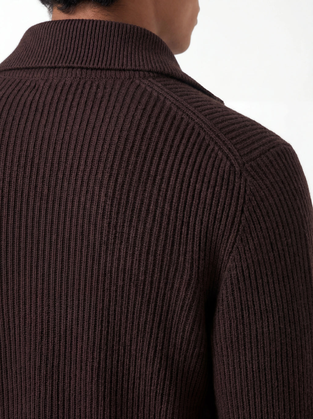 Cardigan frontale su sfondo neutro zip marrone Saint Barth Preston