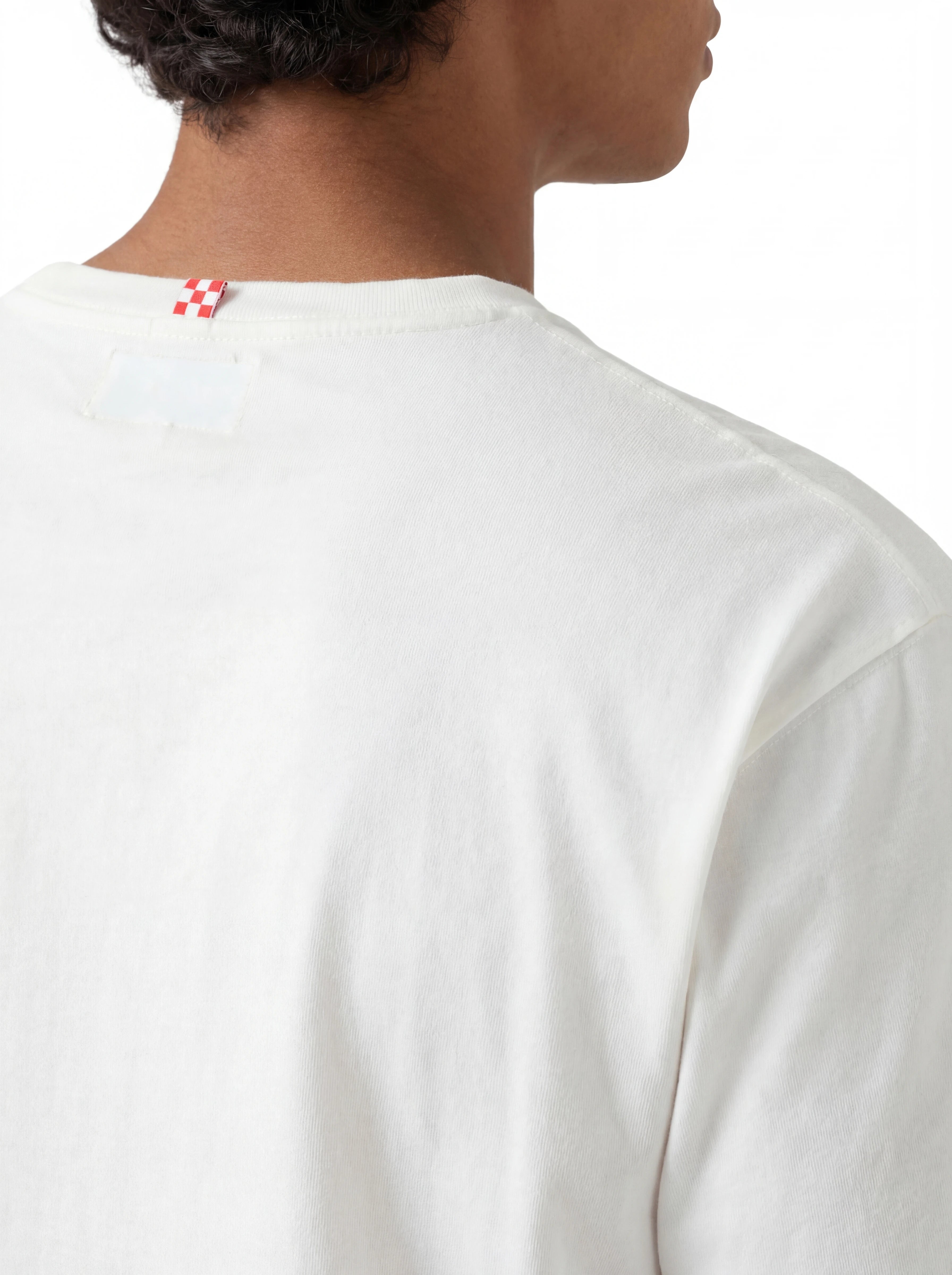 Vista da dietro t-shirt bianco stampa Saint Barth cotone Arnott