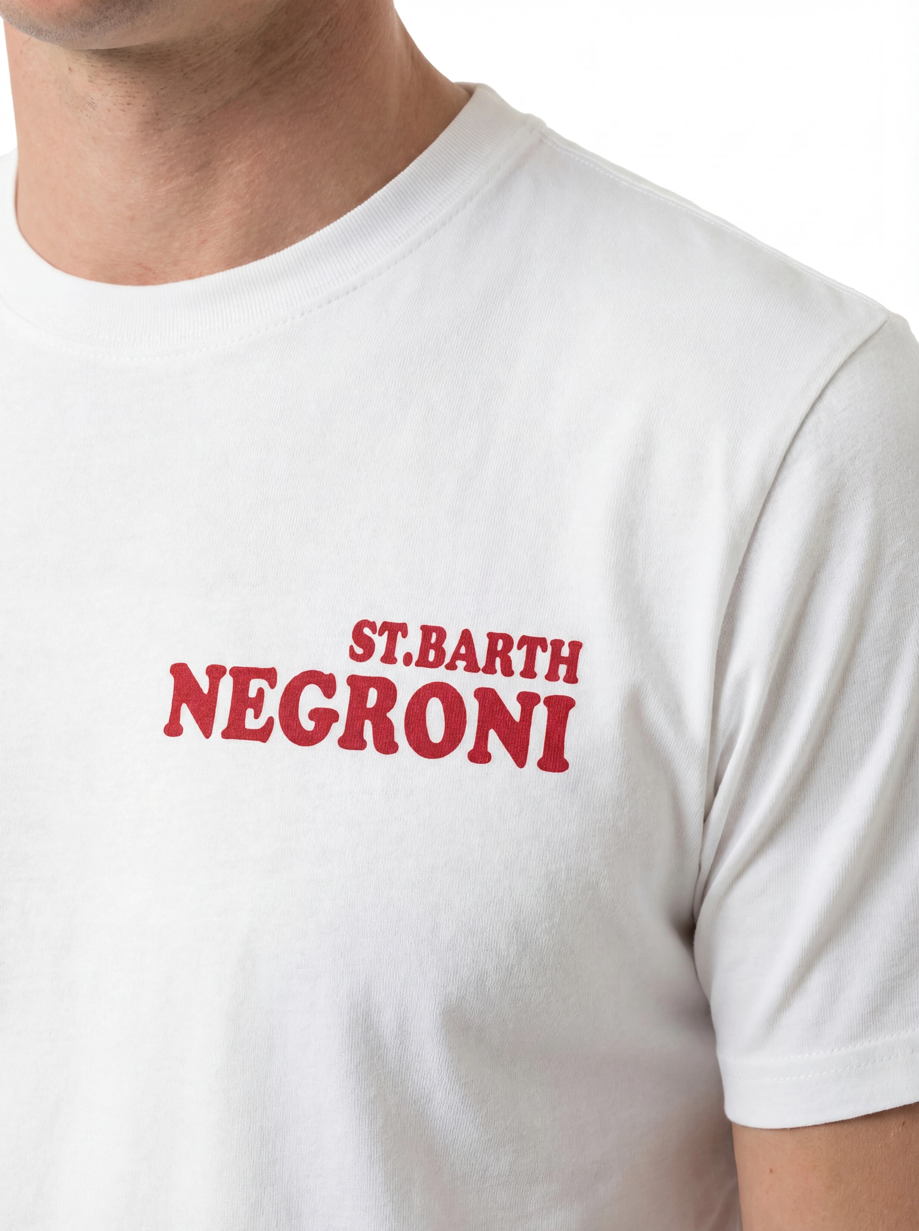Modello a 45 gradi t-shirt bianco scritta “St.Barth NEGRONI” Saint Barth cotone
