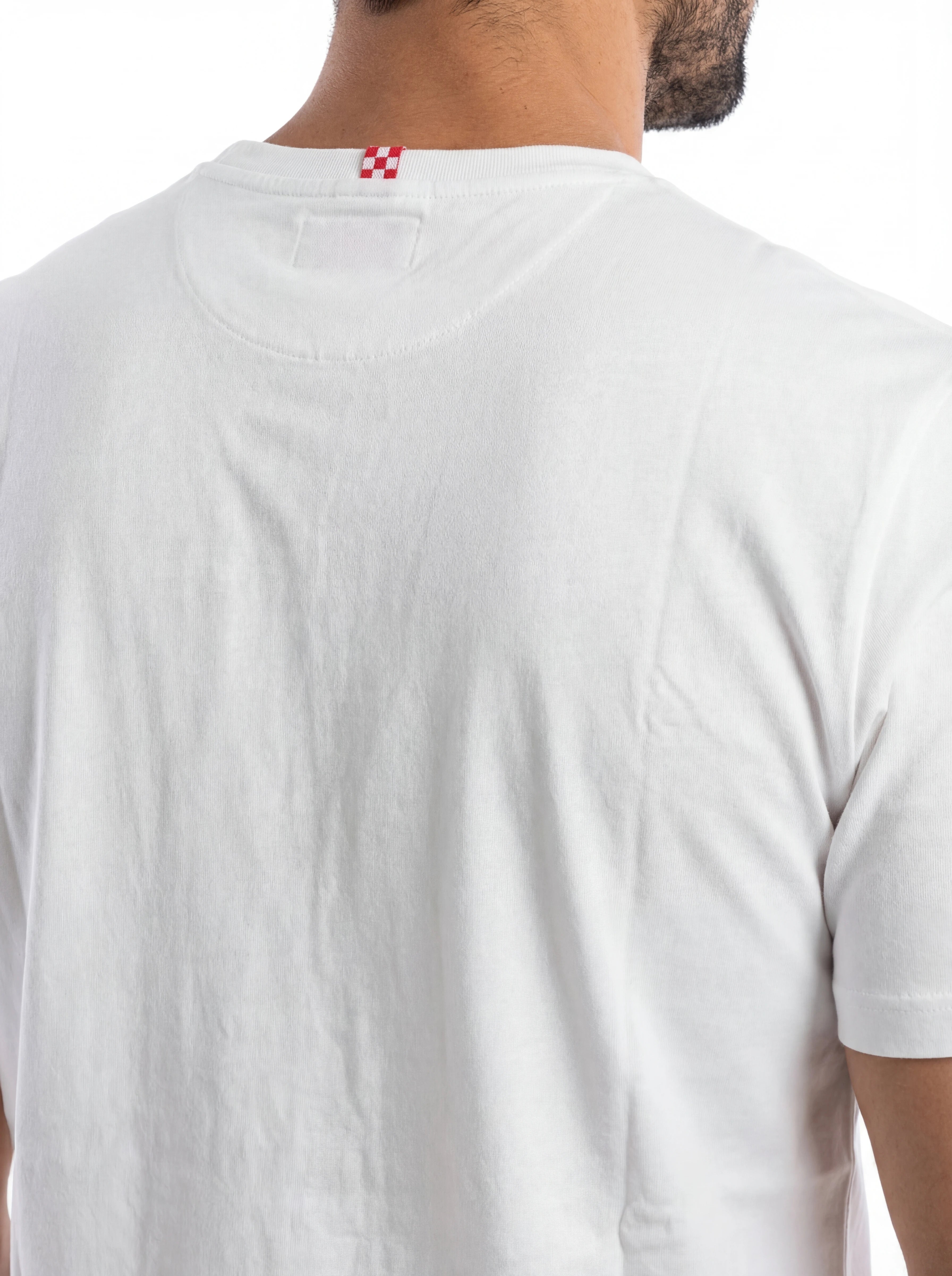 T-shirt su sfondo neutro frontale t-shirt bianco scritta “Spider Man” Saint Barth cotone