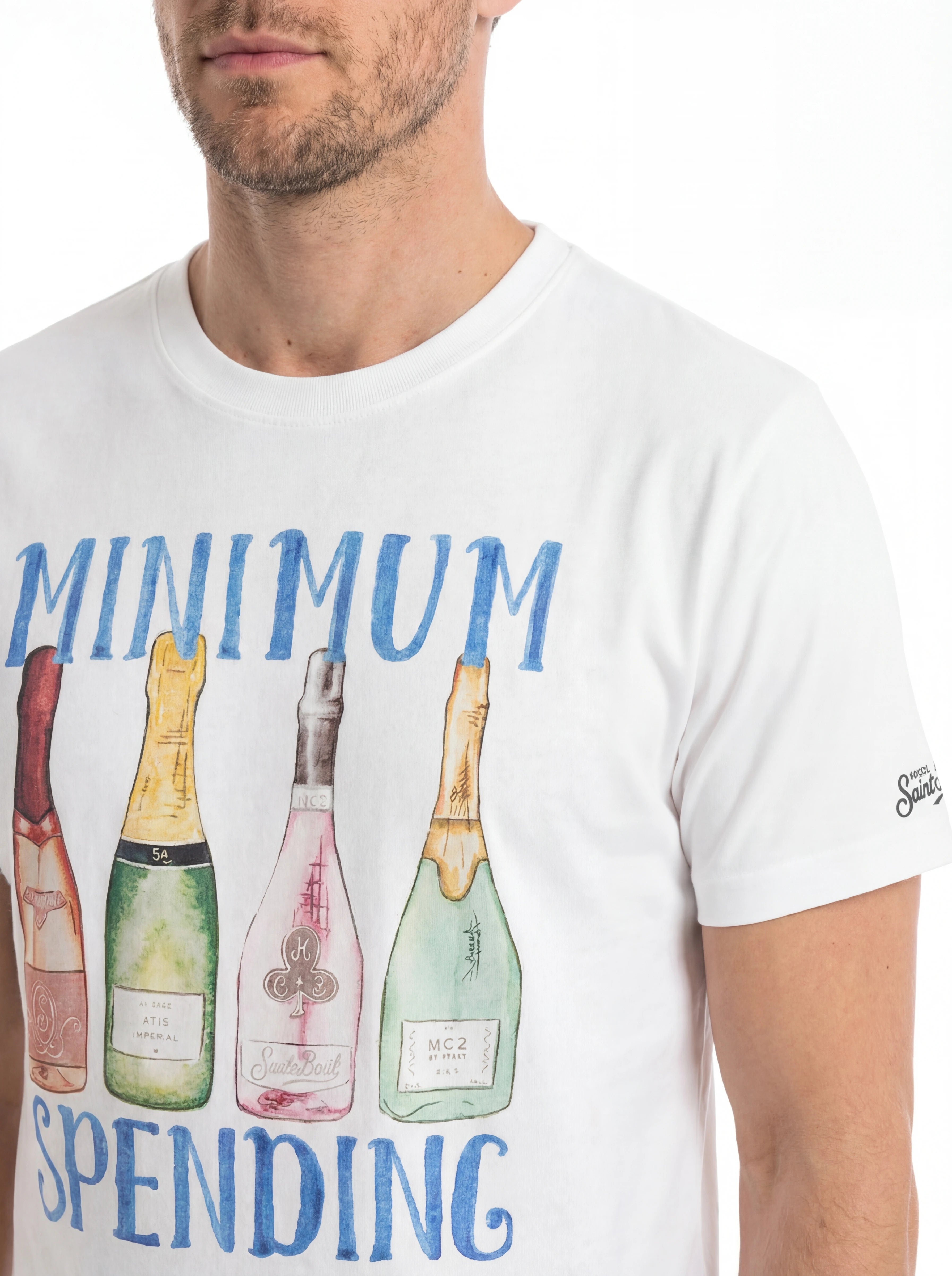 T-shirt su sfondo neutro da dietro t-shirt bianco scritta “MINI MUM” Saint Barth cotone