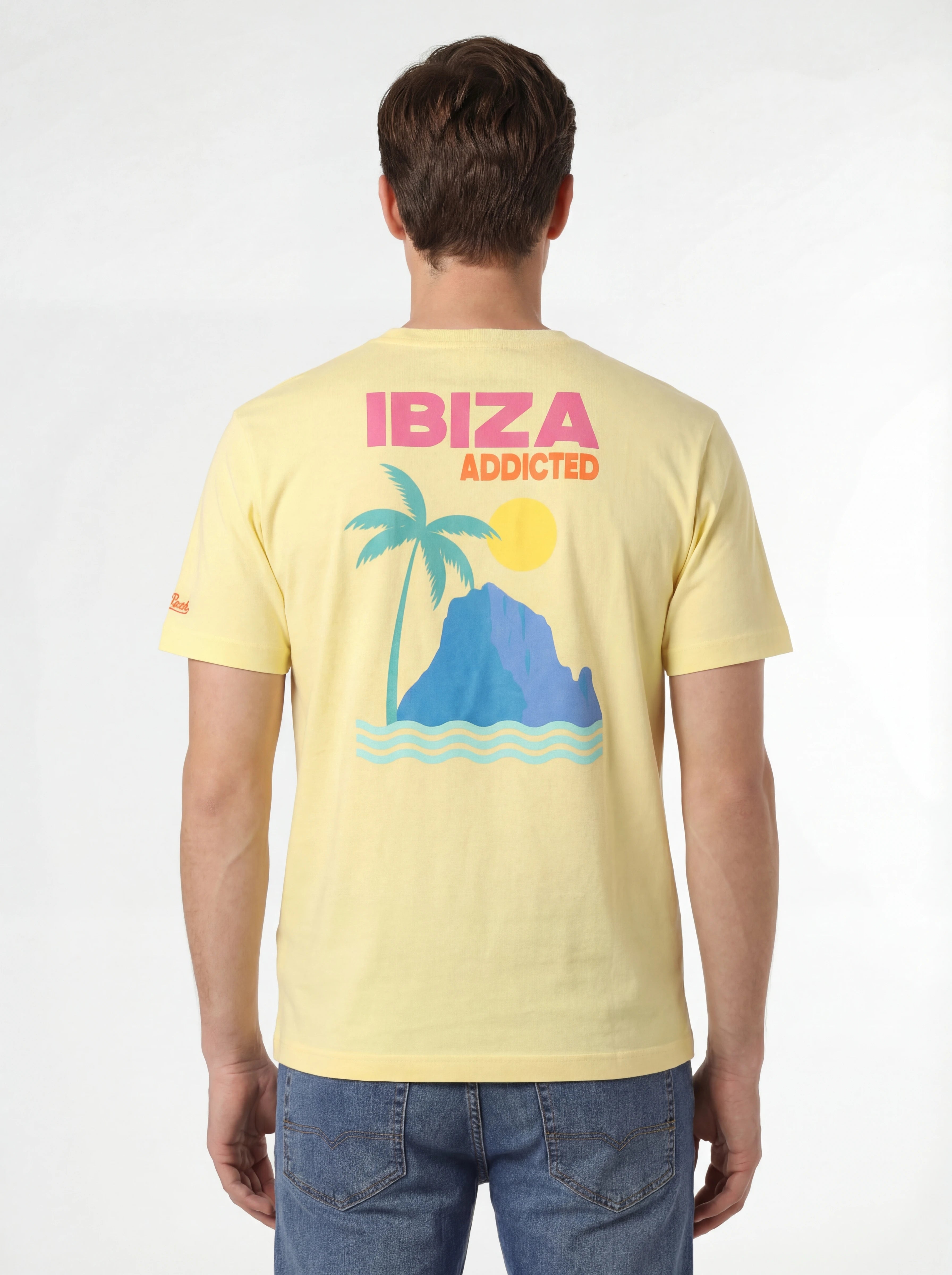 Vista da dietro t-shirt giallo scritta “IBIZA addicted” Saint Barth