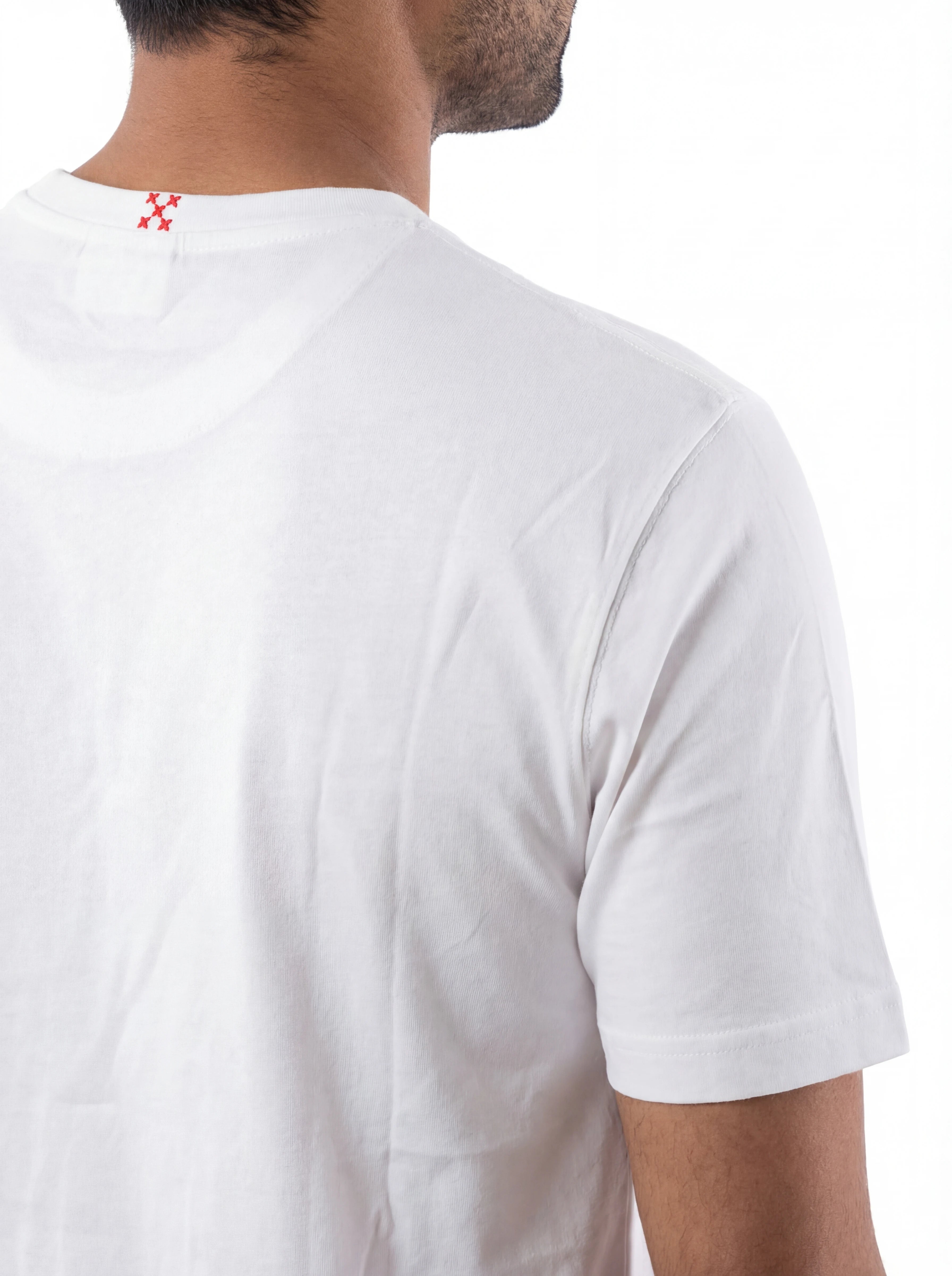 Vista da dietro t-shirt bianco scritta “Save Money for Tequila” Saint Barth cotone