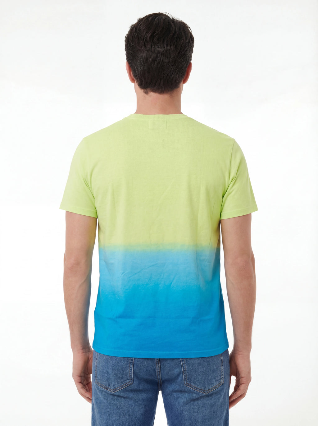 Modello a 45 gradi t-shirt giallo scritta “St.Barth” Saint Barth cotone