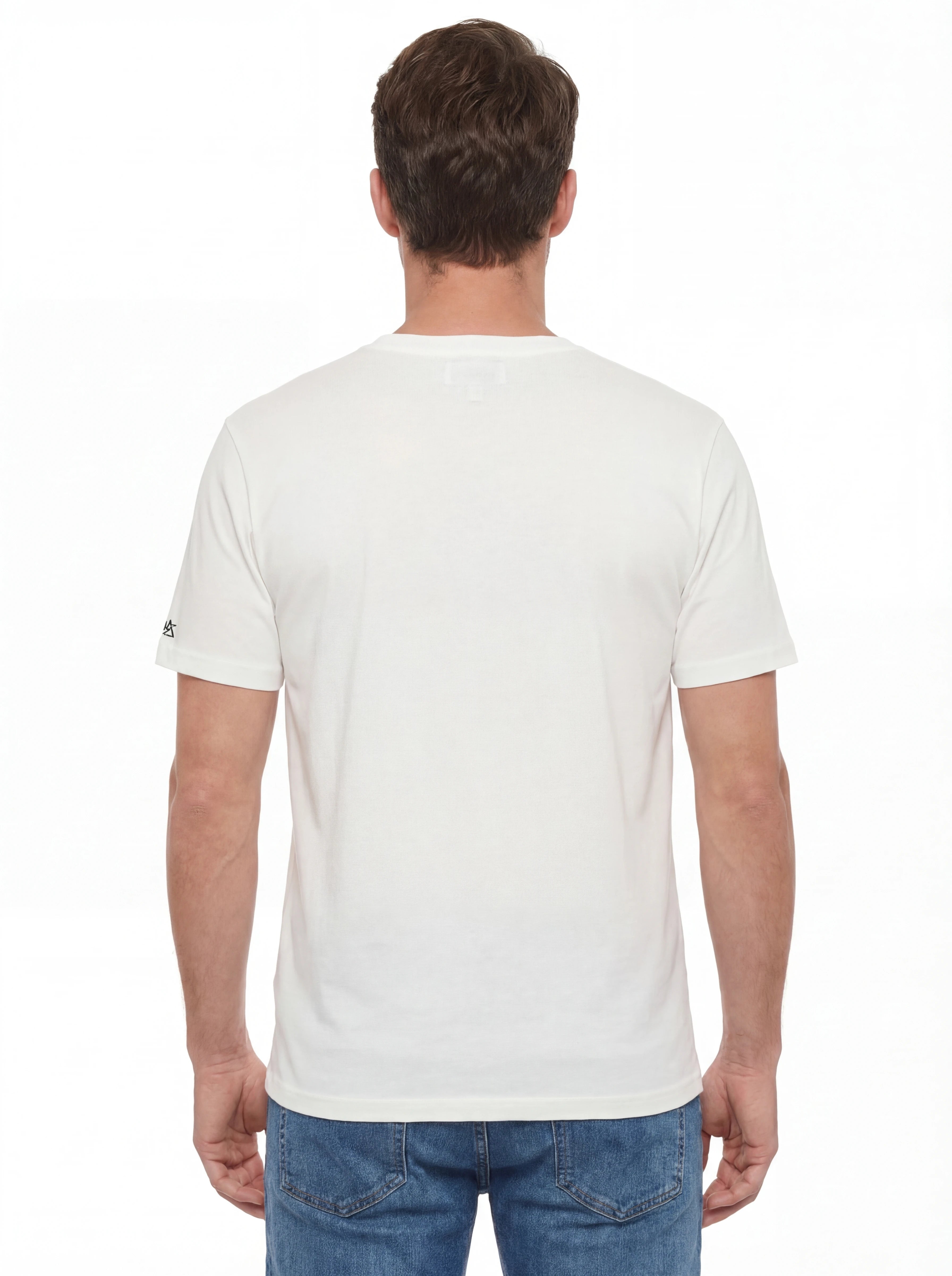 Modello a 45 gradi t-shirt bianco scritta “CORTINA J’ARRIVE” Saint Barth cotone