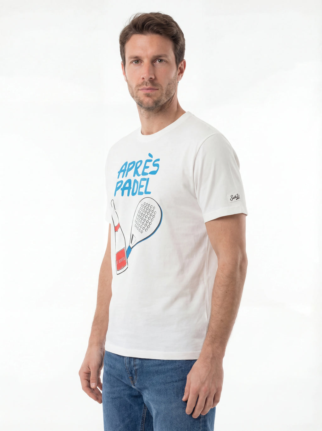 Vista da dietro t-shirt bianco scritta “APRÈS PADEL” Saint Barth cotone