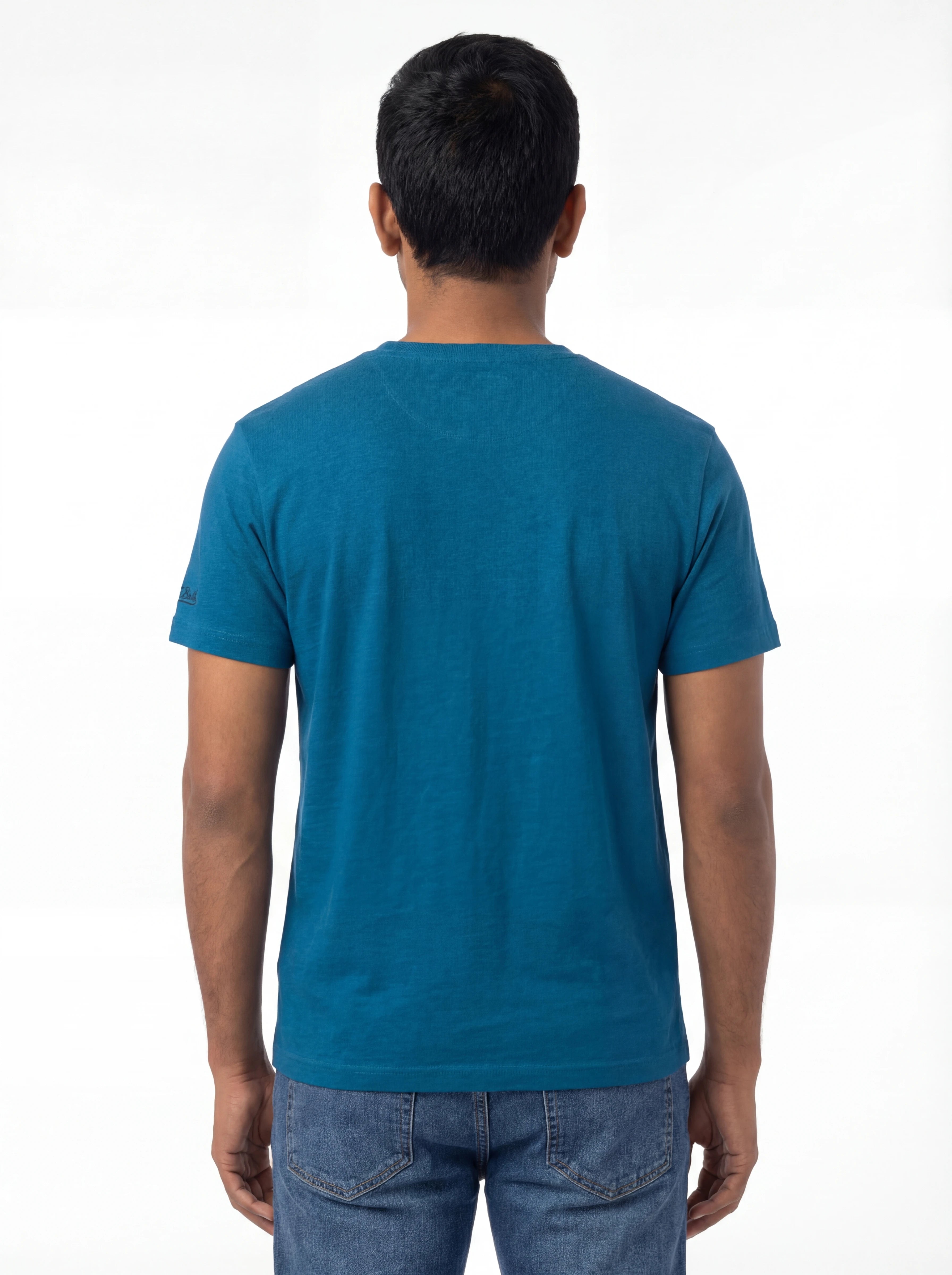 Modello a 45 gradi t-shirt blu texture lino Saint Barth lino