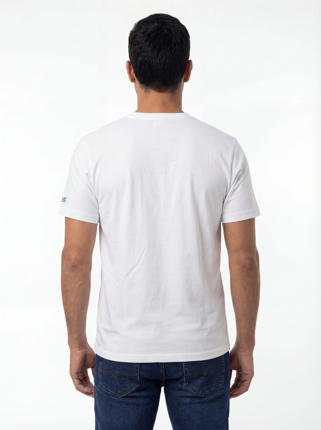 T-shirt su sfondo neutro frontale t-shirt bianco scritta “Working on my Six Pack” Saint Barth cotone