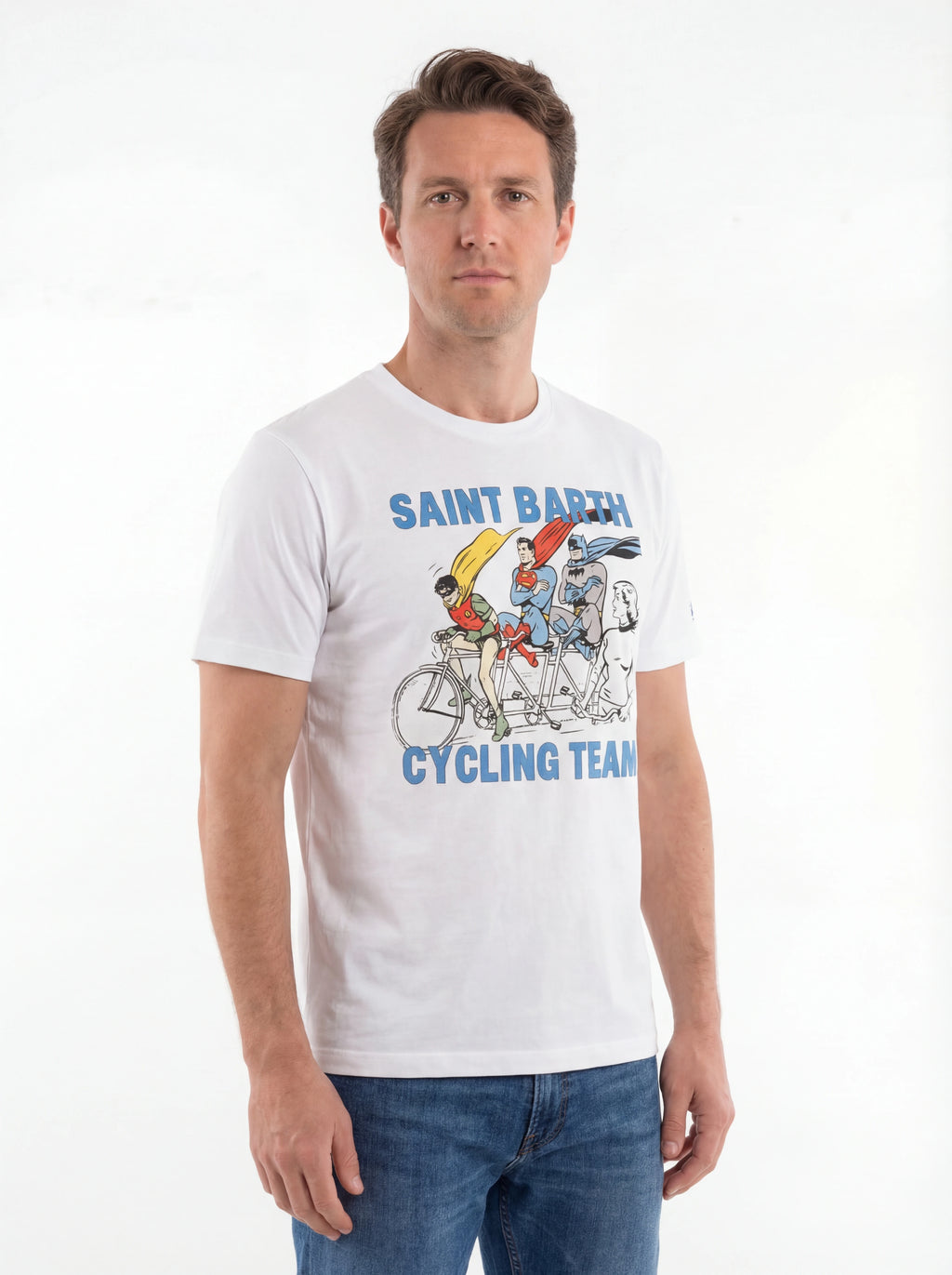 T-shirt su sfondo neutro da dietro t-shirt bianco scritta “St.Barth” Saint Barth cotone