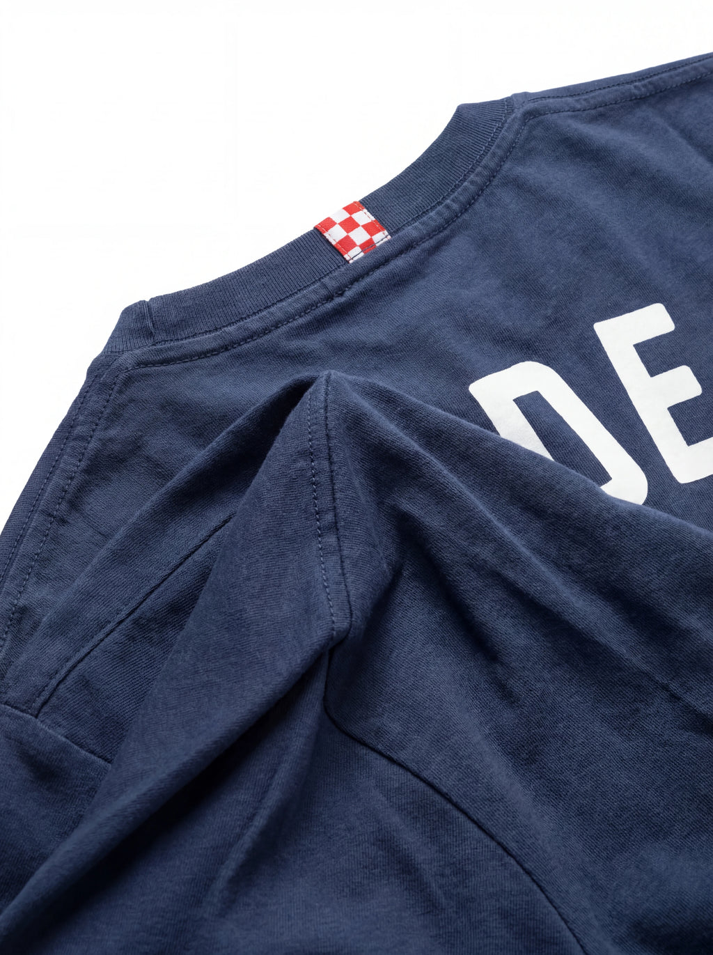 T-shirt su sfondo neutro frontale t-shirt blu scritta “Padel Is My Second Lif” Saint Barth cotone