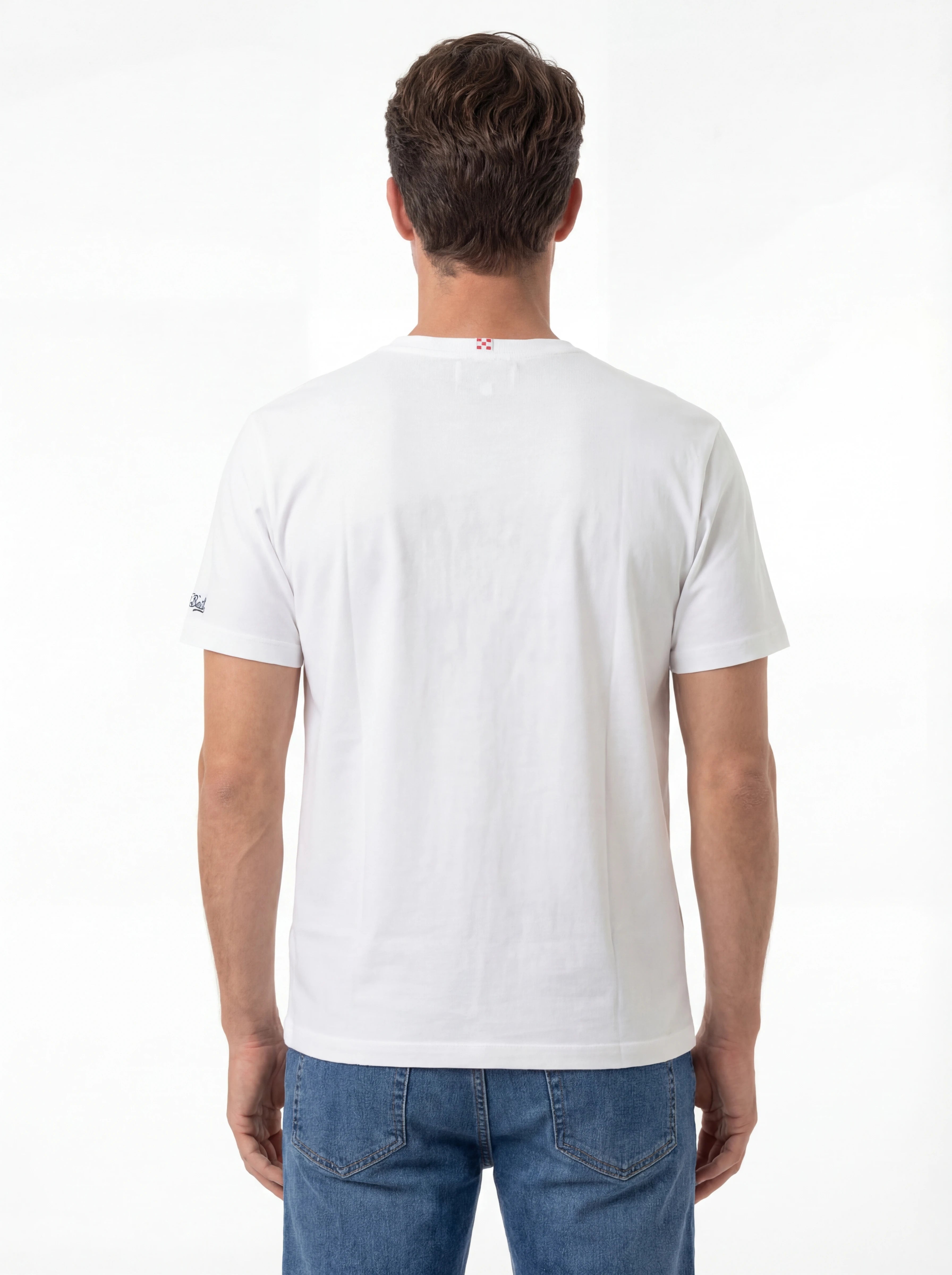 T-shirt su sfondo neutro frontale t-shirt bianco stampa Saint Barth cotone