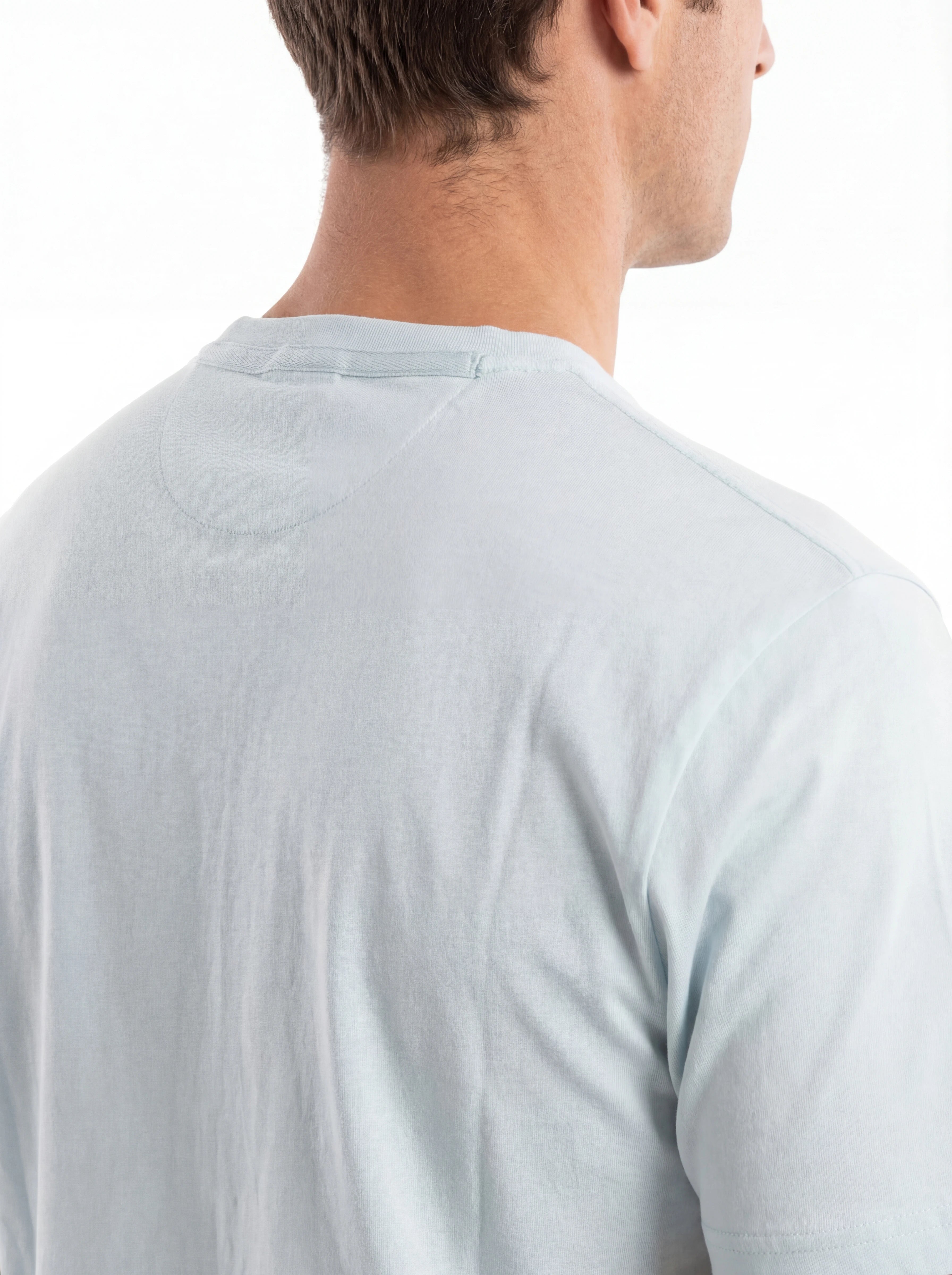 t-shirt celeste nan vista frontale logo ricamato logo Ricamato