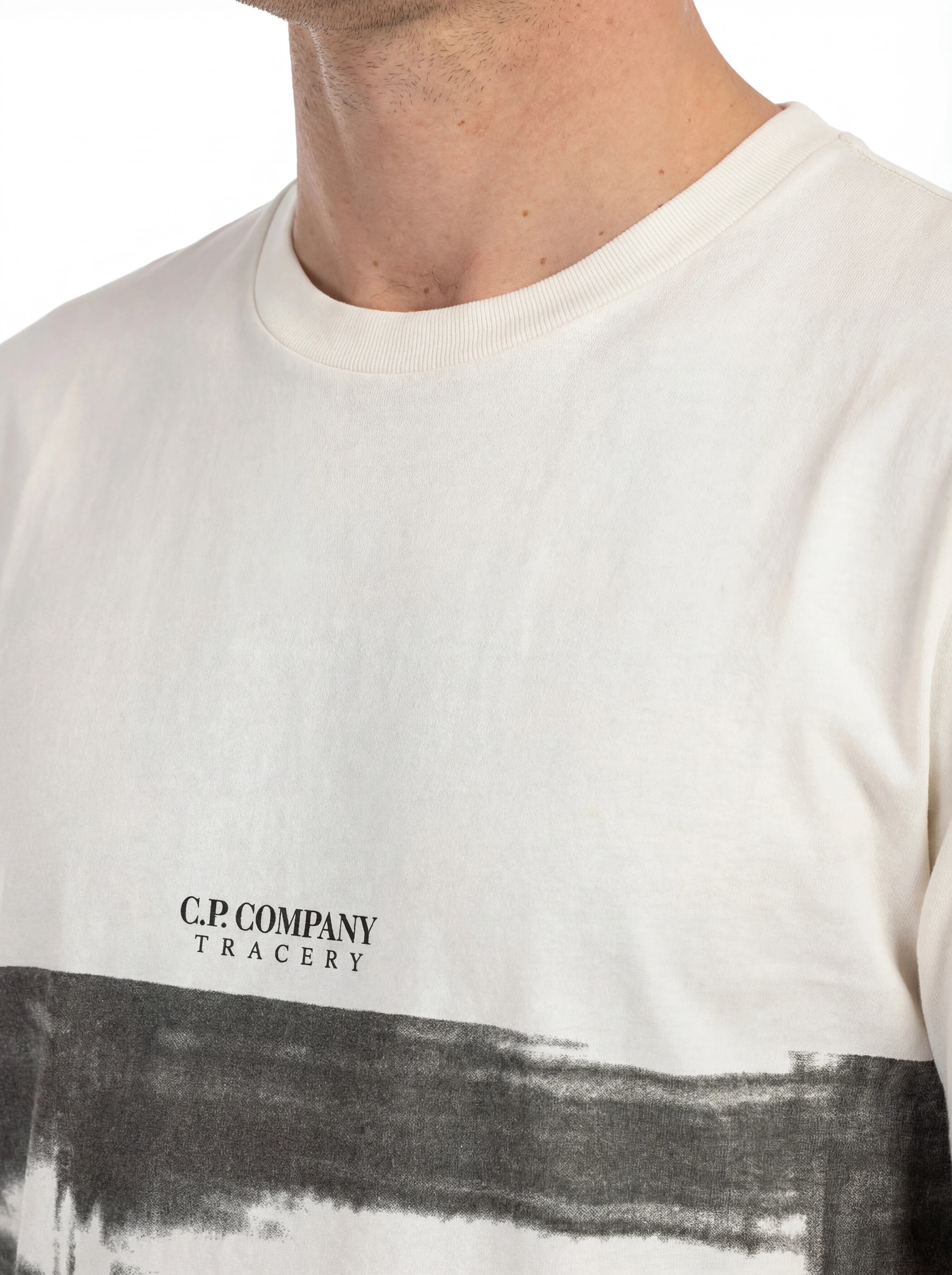 t-shirt bianco nan vista posteriore logo Stampa con dettagli chiari