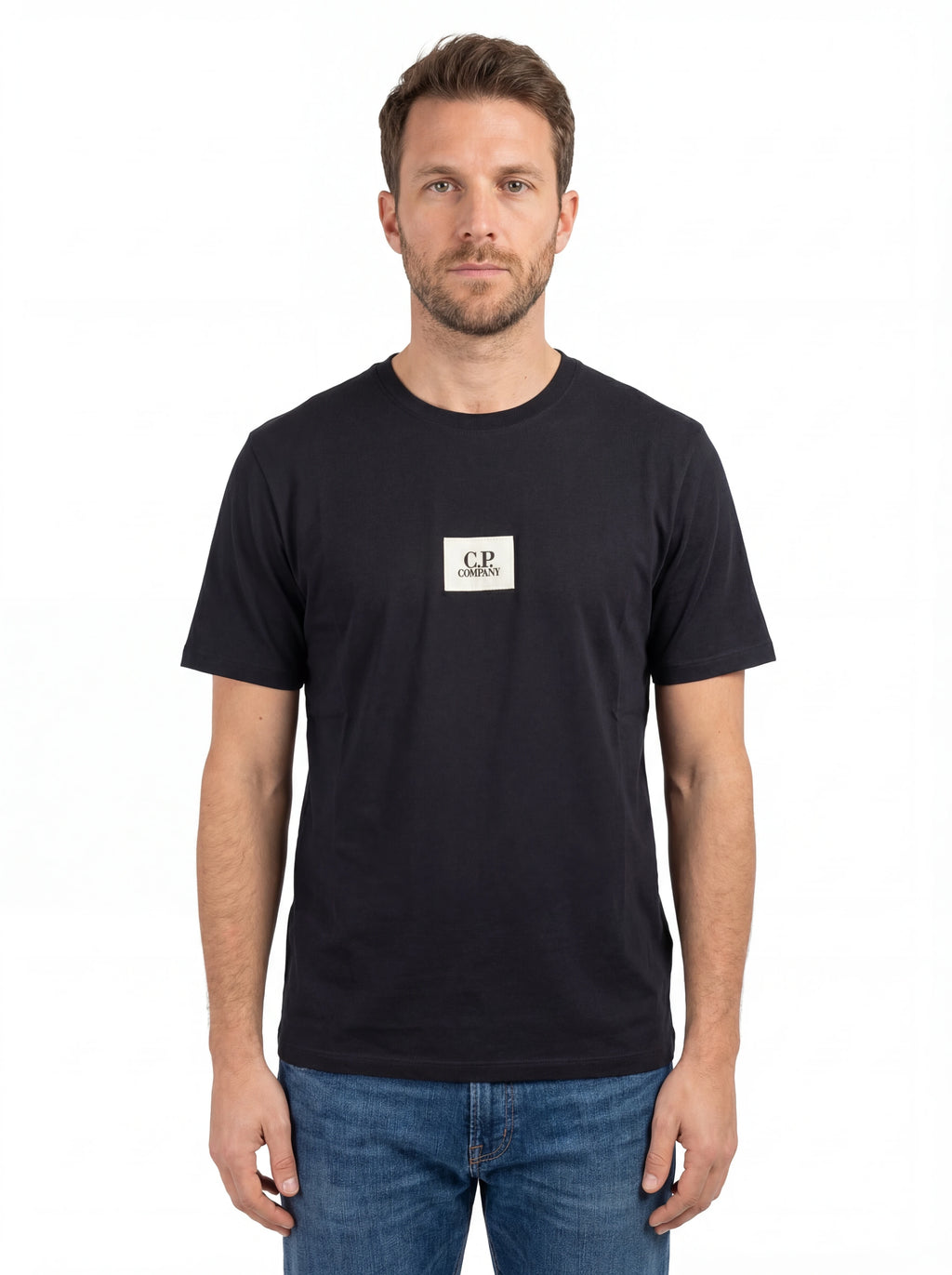 Modello indossa t-shirt blu C.P. Company logo Stampa cotone jersey